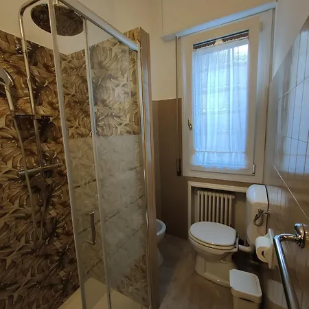 Διαμέρισμα Intero Ampio Ed Elegante Zona Navile-fiera Μπολόνια