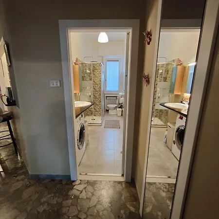 Intero Ampio Ed Elegante Zona Navile-fiera Μπολόνια