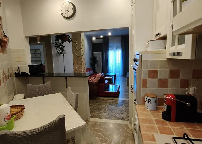 Apartament Intero Ampio Ed Elegante Zona Navile-fiera