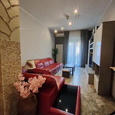 Intero Ampio Ed Elegante Zona Navile-fiera Apartment